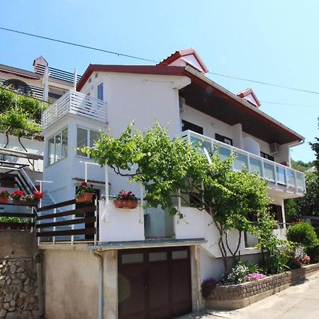 Apartments Silvija Cubranic Baska  Bagian luar foto